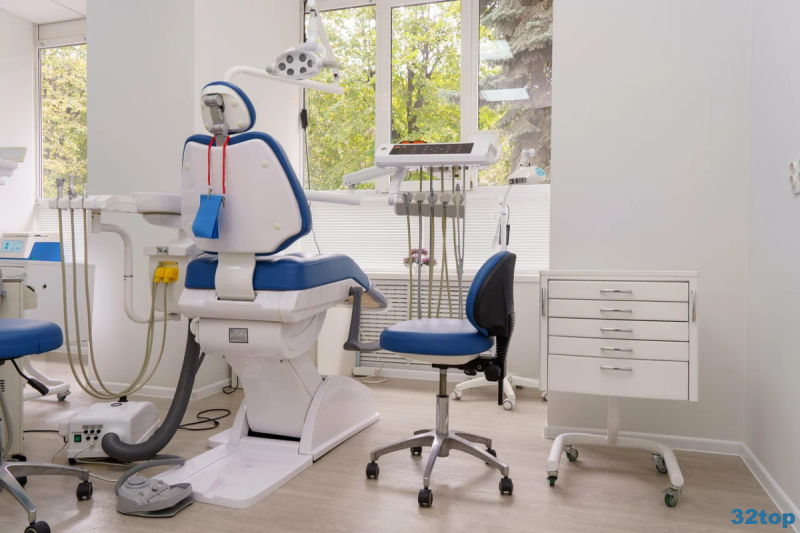 Стоматологическая клиника DENTAL CENTER (ДЕНТАЛ ЦЕНТР) на Ленина, 45