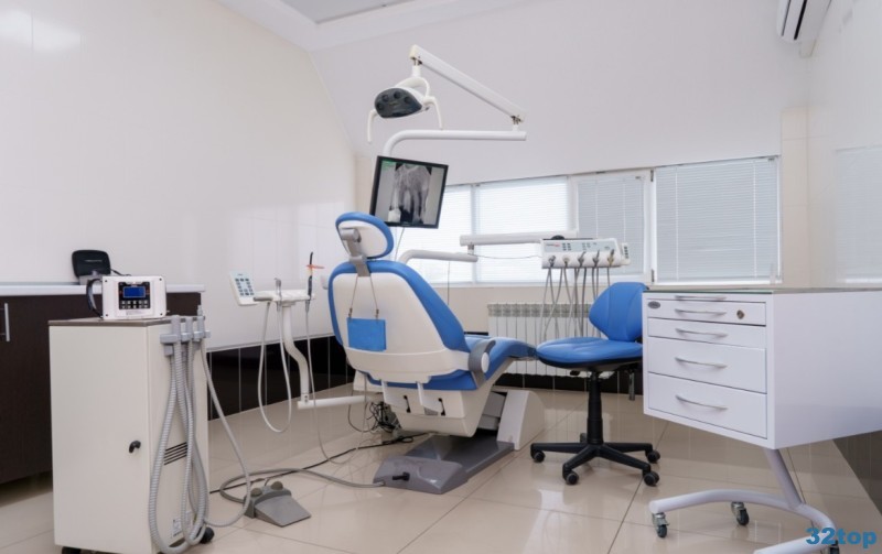 Стоматологическая клиника DENTAL CENTER (ДЕНТАЛ ЦЕНТР) на Ленина, 127